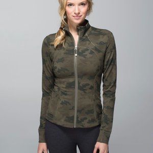 Lululemon Camo Jacket forme Savasana Jacket size 4
